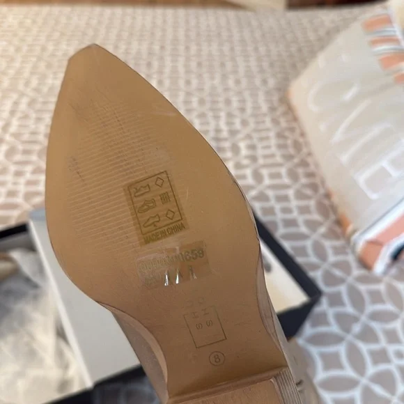 Gold Ladies Cowboy Boots - Picture 3 of 5